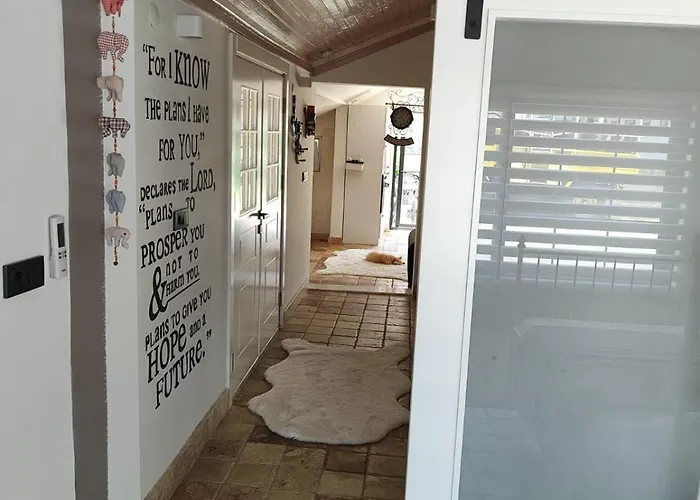 Вилла Luxury With Pool Сиде